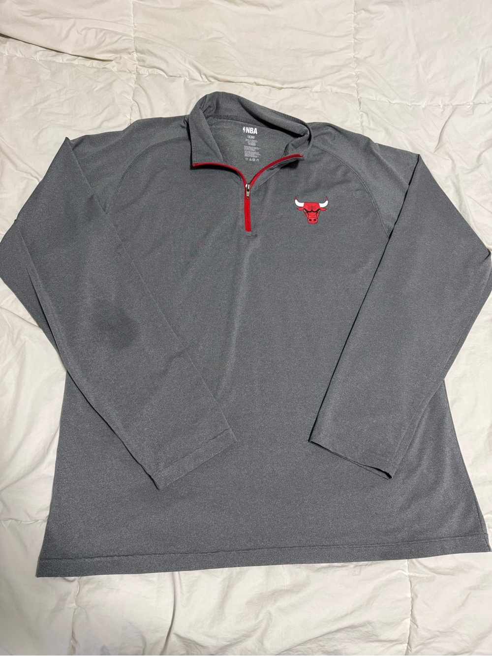 NBA Chicago Bulls Gray Quarter-Zip Pullover with Red Trim